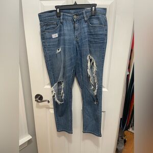 A.n.a jeans very distressed size 4 good condition